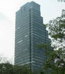 How to buy gemstones in Bangkok? This image is Gems Tower located at Charoen Krung Road
