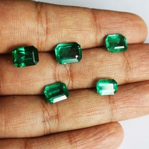 How much does no oil emerald cost? Five No Oil Emerald Comparison