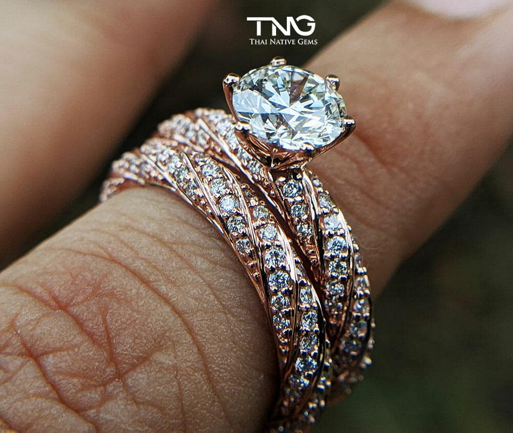 Custom made 1 carat Diamond Engagement Ring in 18K Rose Gold from Bangkok, Thailand